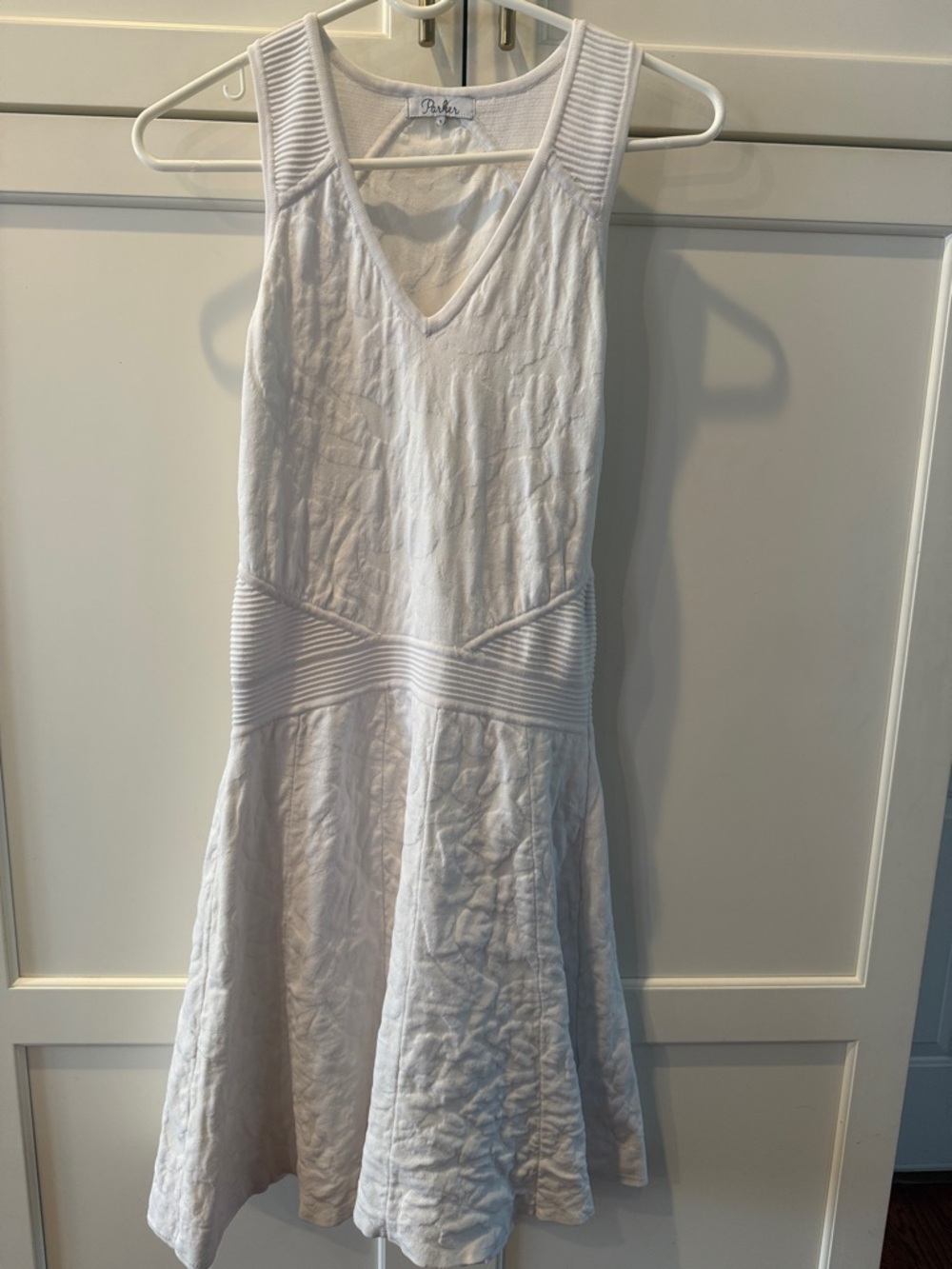 Parker White Textured V-Neck graduation Mini Dress size small